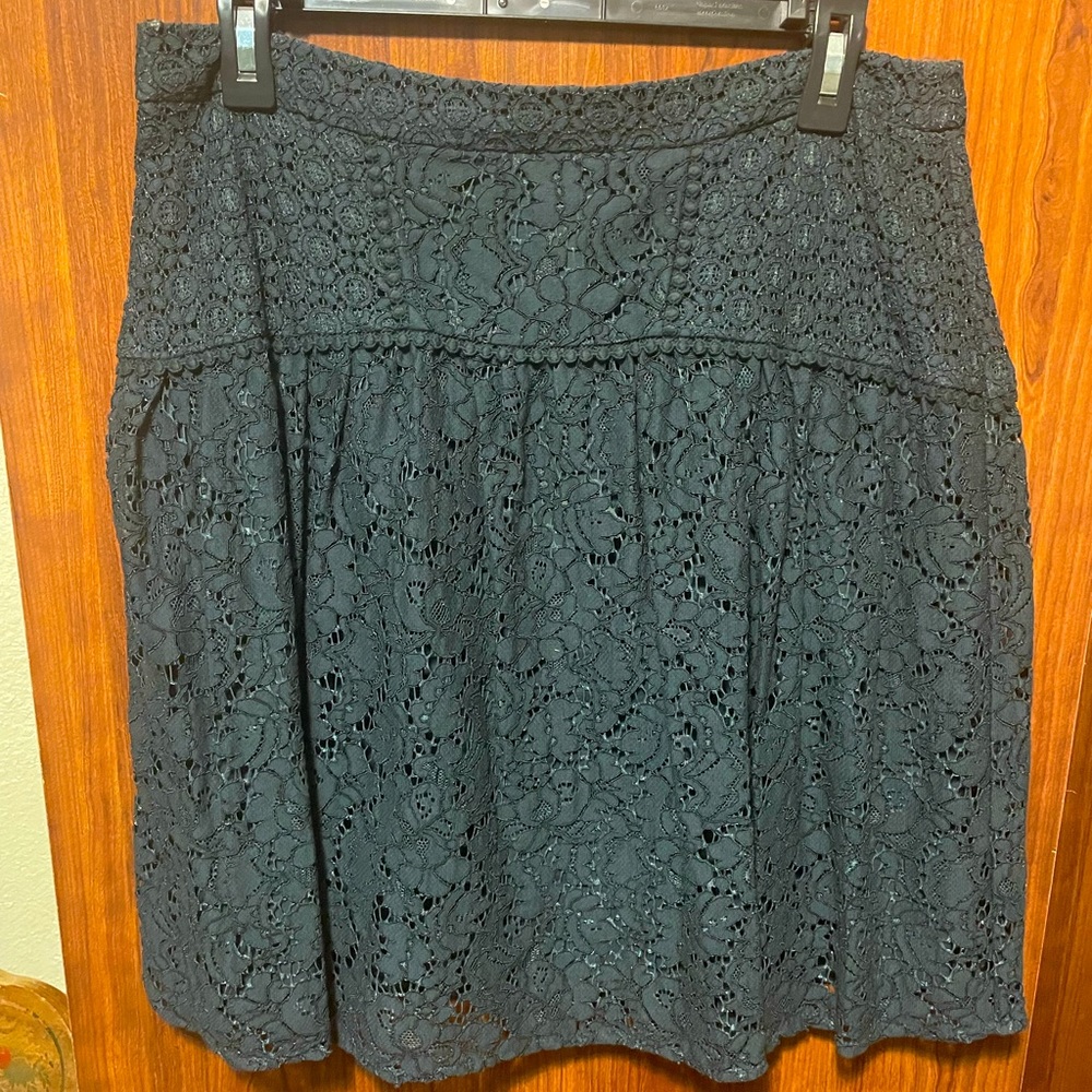 Ann Taylor LOFT black lace skirt with zipper.